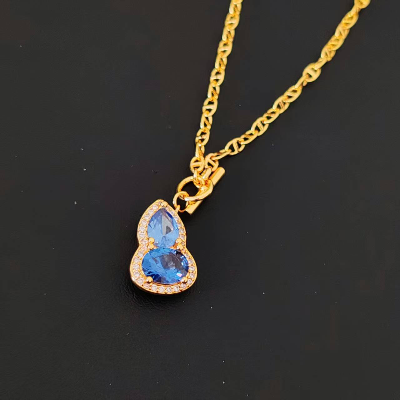 轻奢气质时尚百搭简约精致吊坠 ZWD3429161