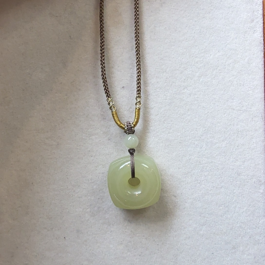 重***的和田玉未镶嵌颈饰