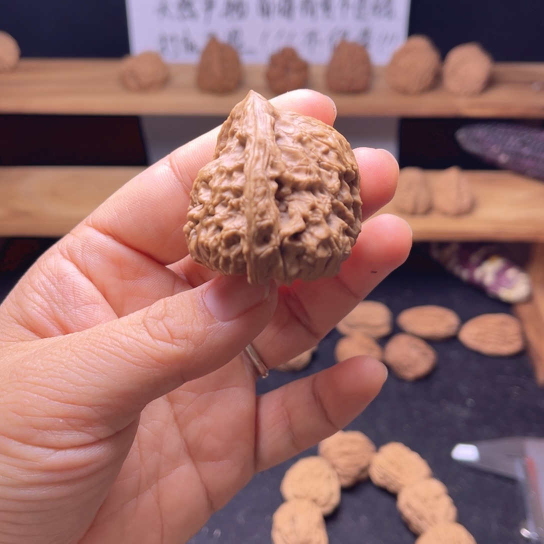 苏***协吊坠文玩核桃涿鹿南疆大佛肚单籽40