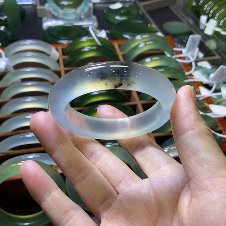 蛇纹石玉未镶嵌手镯53+