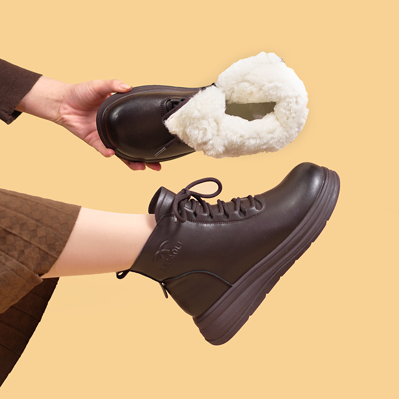 真皮马丁靴女软牛皮鞋2025秋冬平底短靴加绒妈妈棉鞋羊毛雪地靴