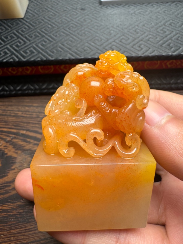 上县螭龙戏珠印章 尺寸（4X4X6.1）