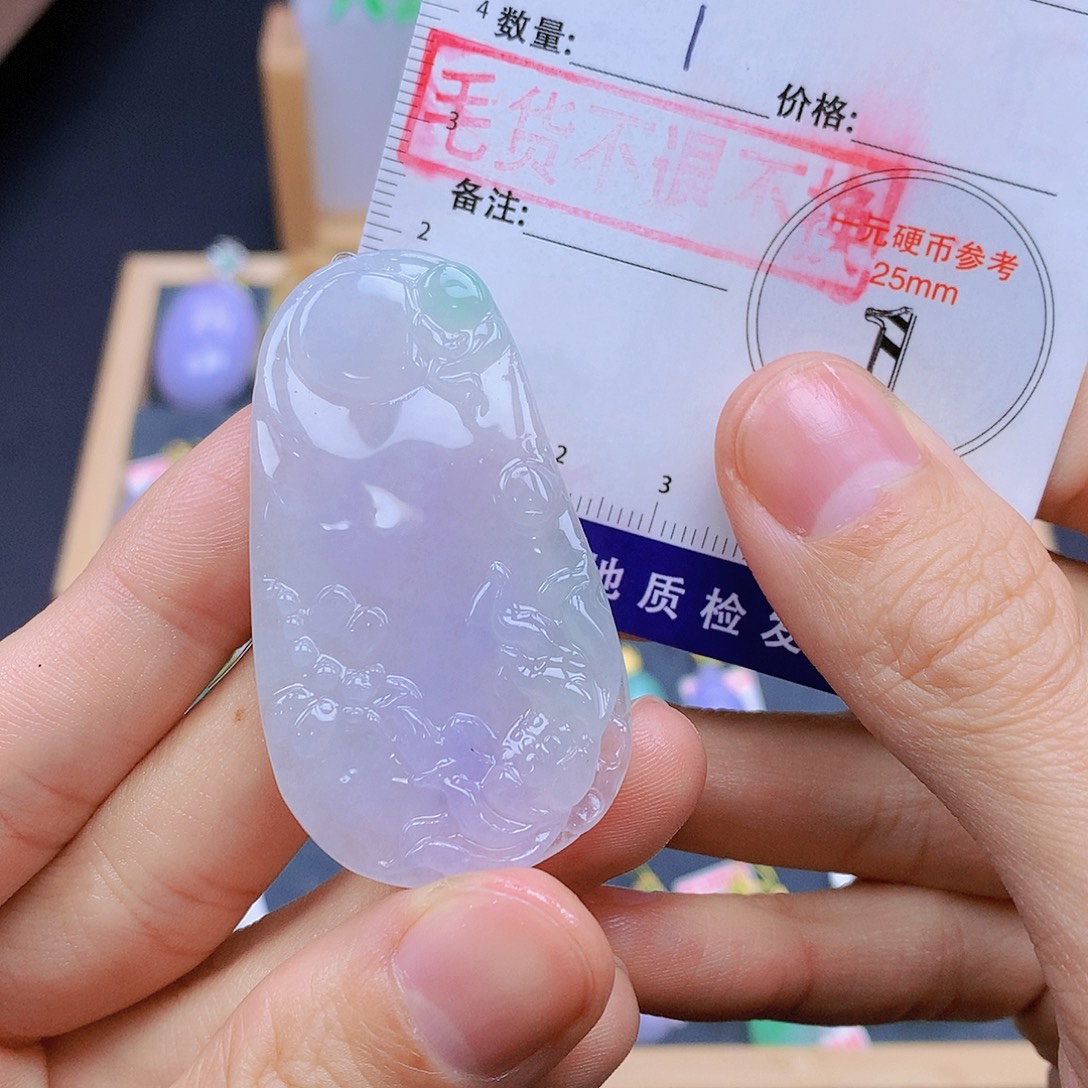 翡翠未镶嵌颈饰翡翠