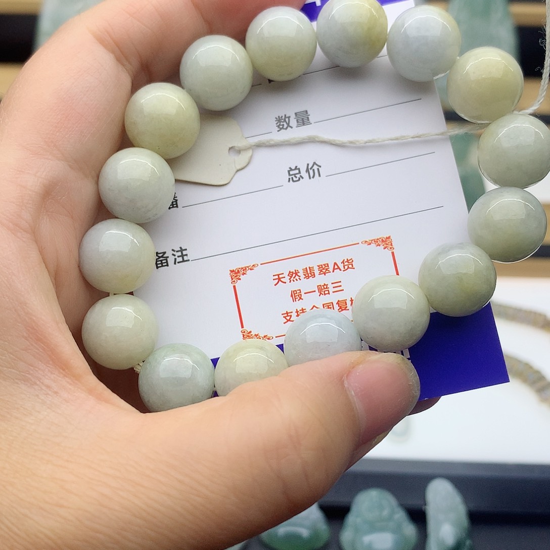 翡翠未镶嵌颈饰手串