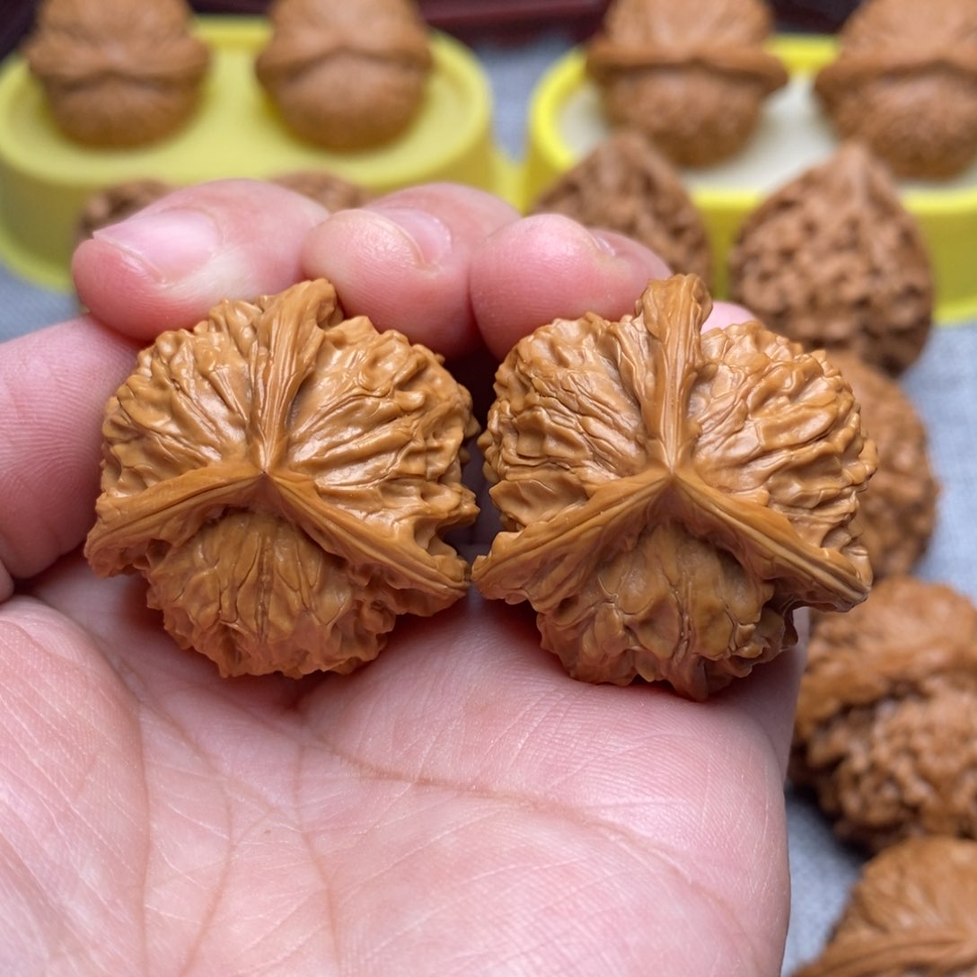 文玩核桃把件35精品盘山奔