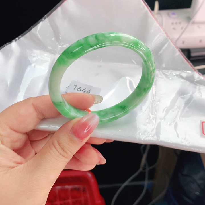 翡翠未镶嵌手镯（贵妃镯）小*子03