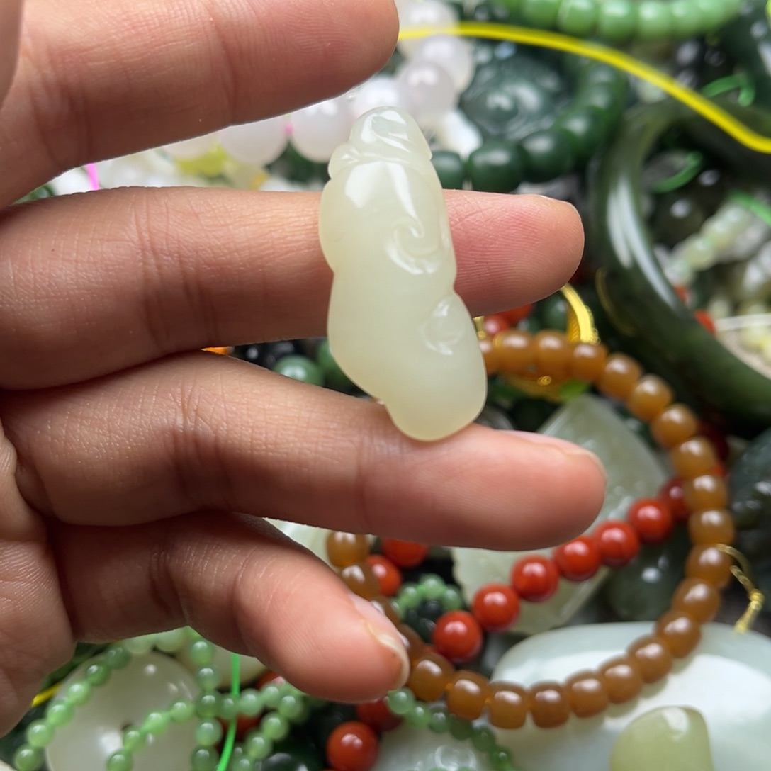 和田玉（白玉）未镶嵌颈饰