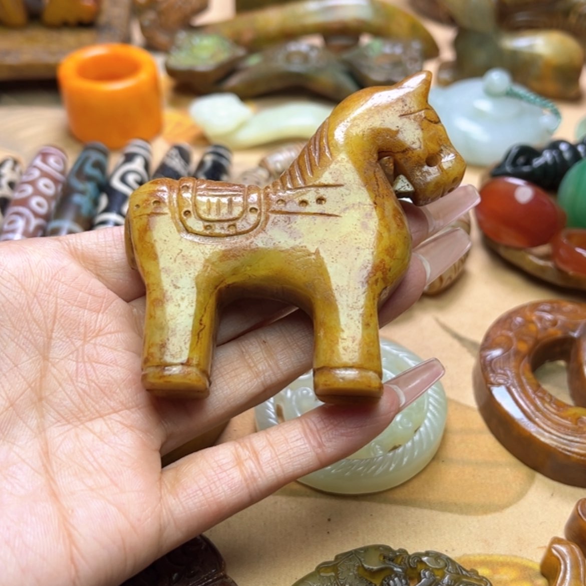 【闪购商品】蛇纹石玉颈饰未镶嵌