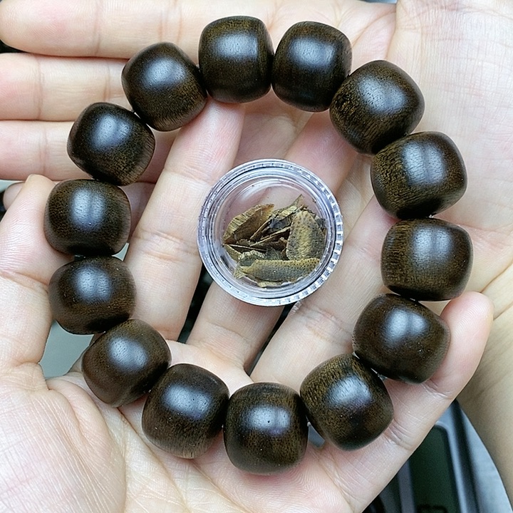 沉香碎屑沉香三*越南芽庄白棋楠