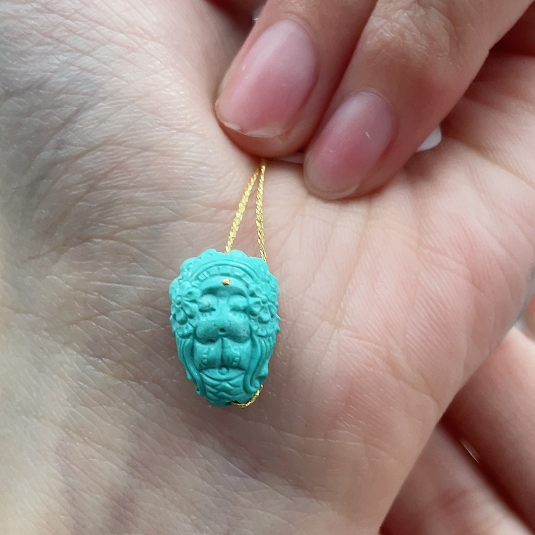 绿松石颈饰未镶嵌