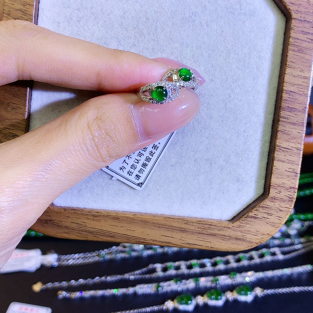 翡翠耳饰银S925镶嵌天然翡翠耳包