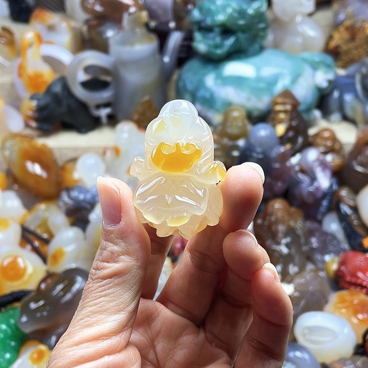 玛瑙/玉髓饰品未镶嵌时**梭