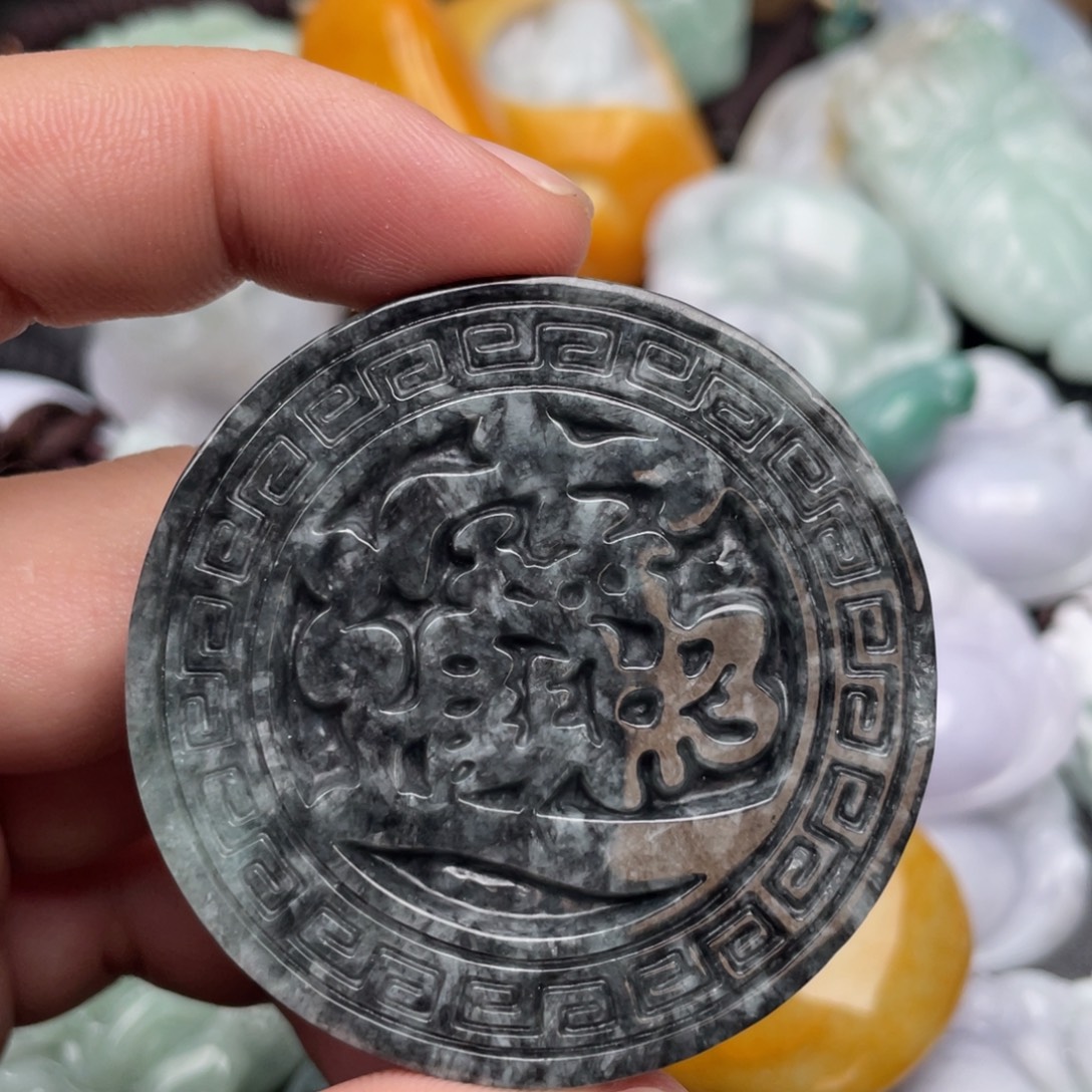 吊坠(不含链)未镶嵌翡翠