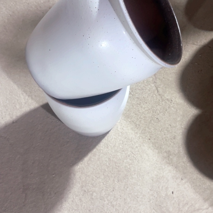 紫砂花盆口径20高度25两只小瑕疵