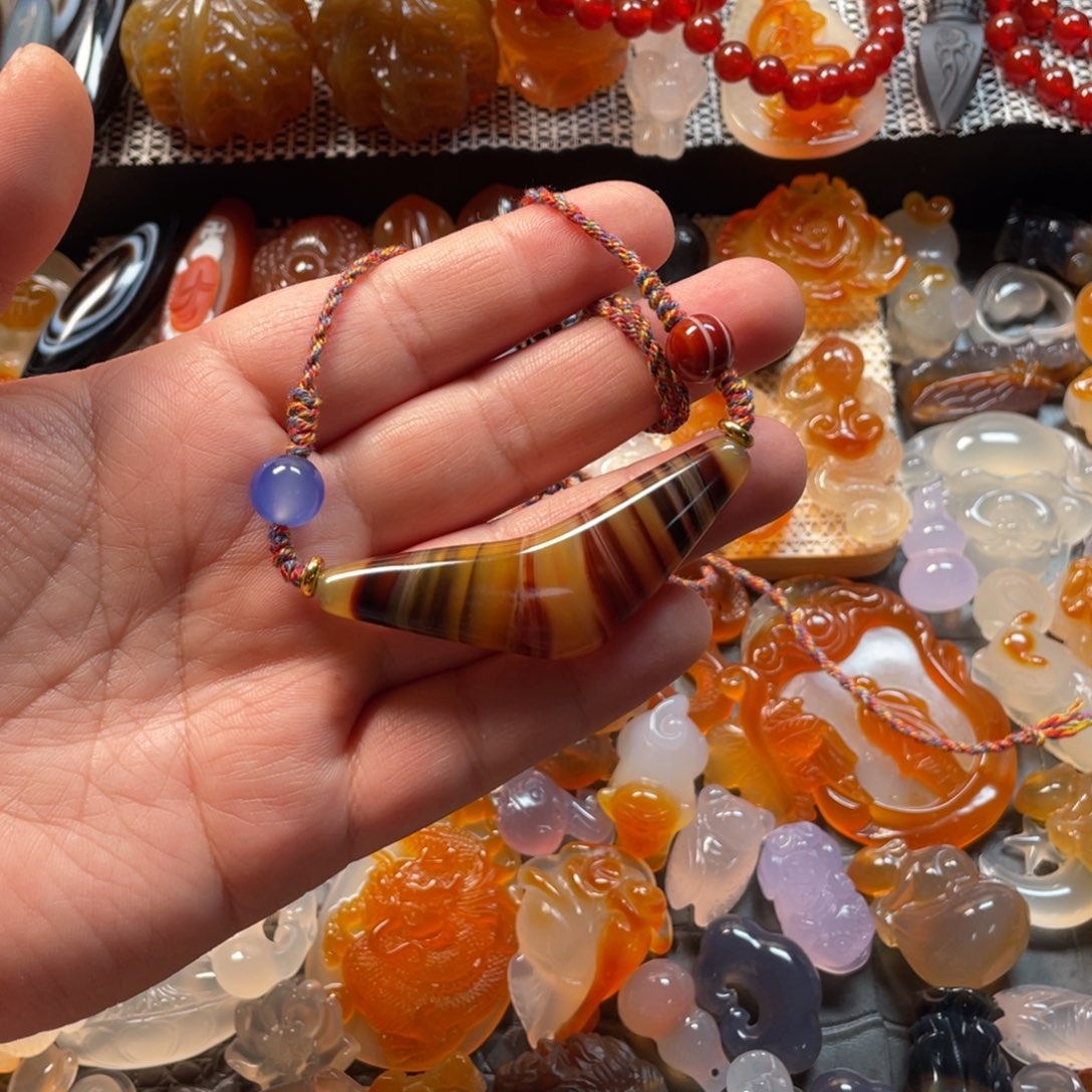 玛瑙/玉髓颈饰未镶嵌粉*