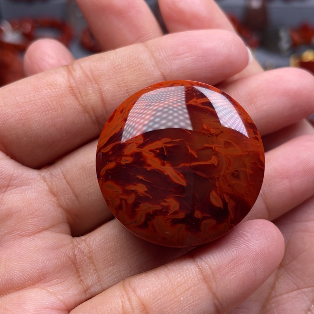 南红玛瑙未镶嵌珠宝奇石圆牌吊坠