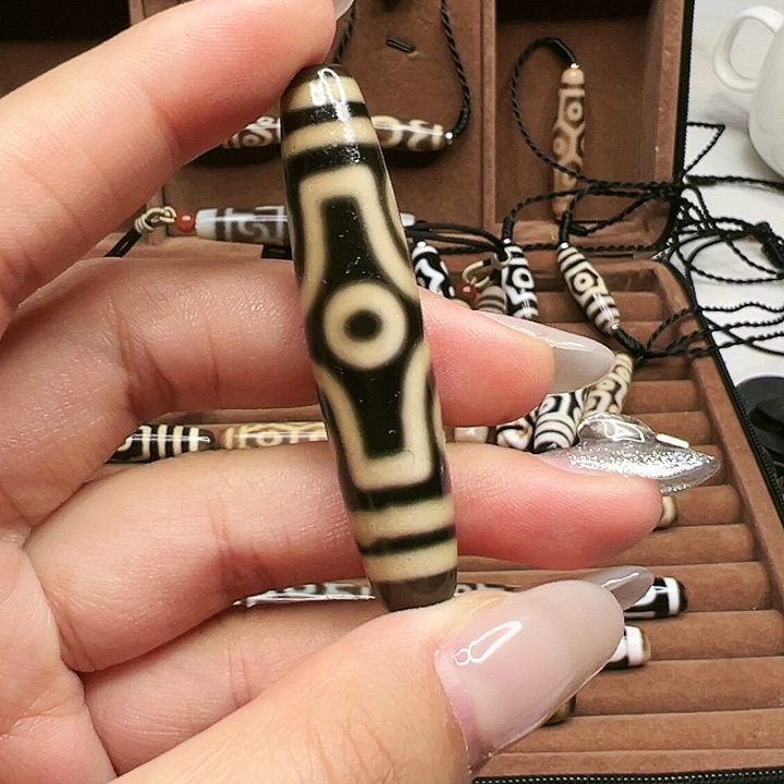 玛瑙/玉髓颈饰未镶嵌东*