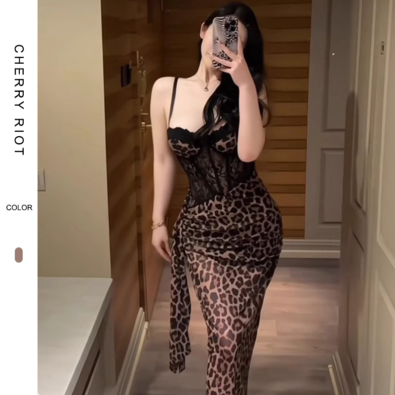 纯欲性感蕾丝豹纹拼接吊带连衣裙女内搭欧美紧身鱼骨辣妹包臀长裙