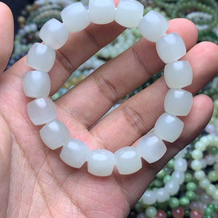 和田玉未镶嵌手串