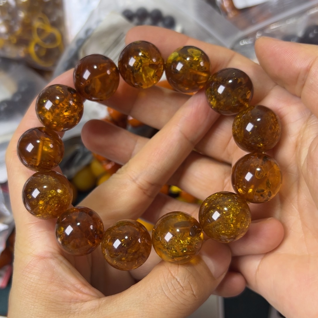 未镶嵌琥珀珠宝奇石774