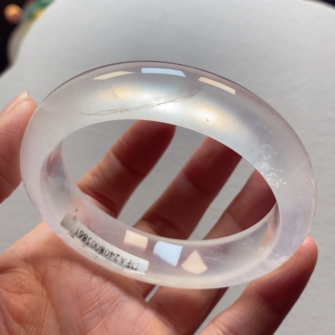 石英质玉手镯未镶嵌56-57