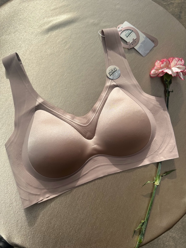 夏款无痕奶皮衣缎面软糯Q弹内衣光面养护文胸背心式内衣女