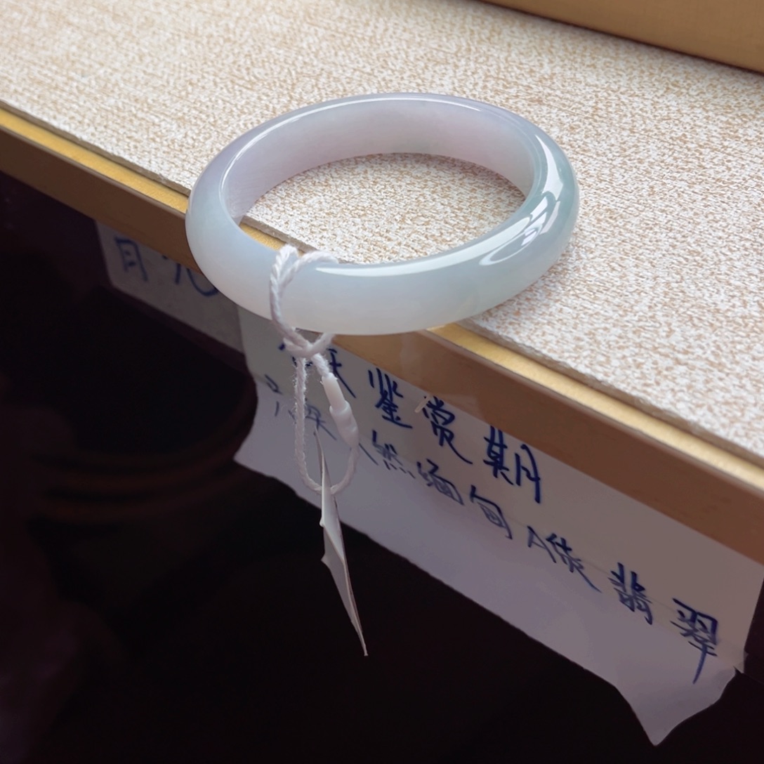 翡翠未镶嵌手镯手镯