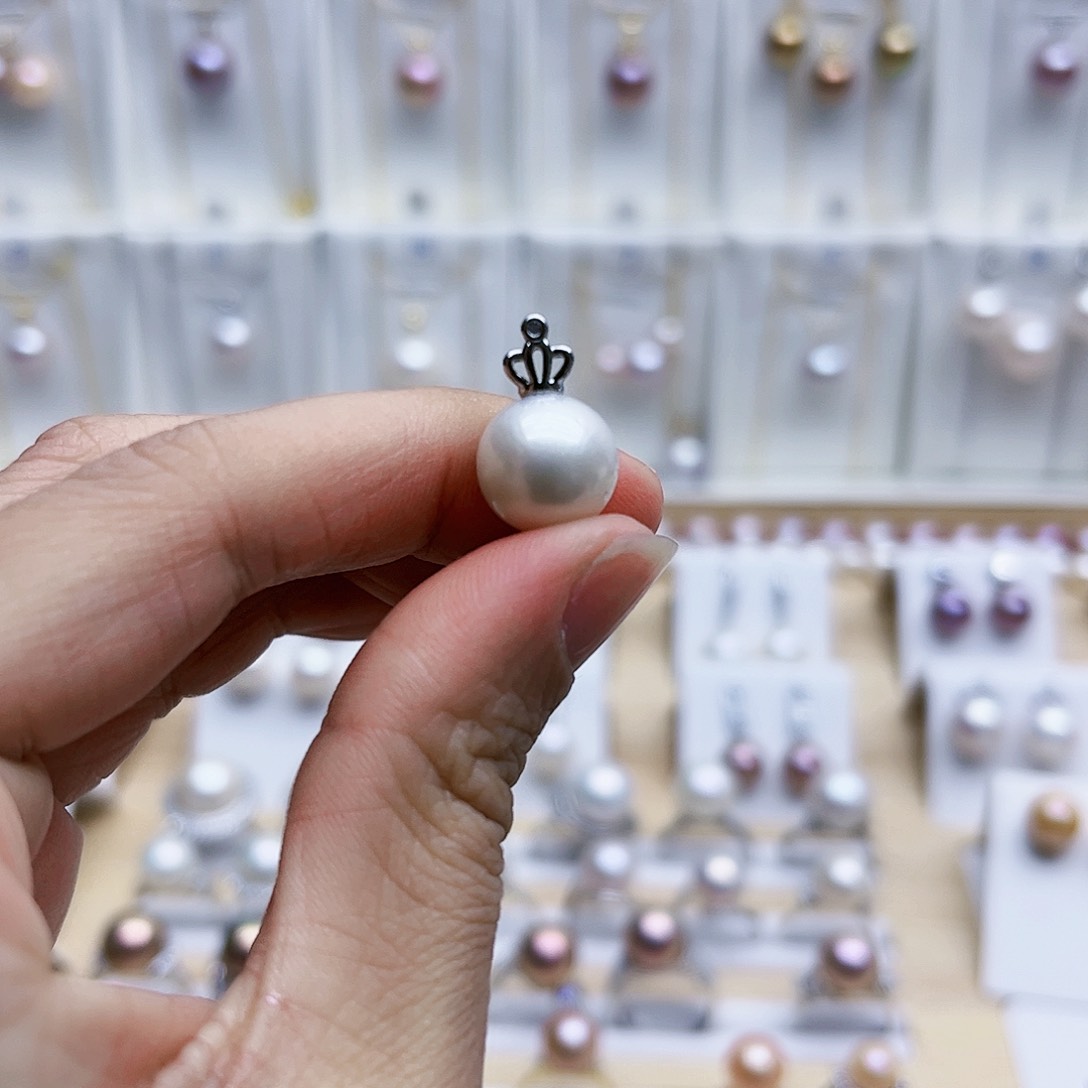 淡水珍珠颈饰合金