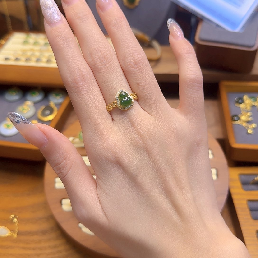 和田玉戒指银S925镀金镶嵌