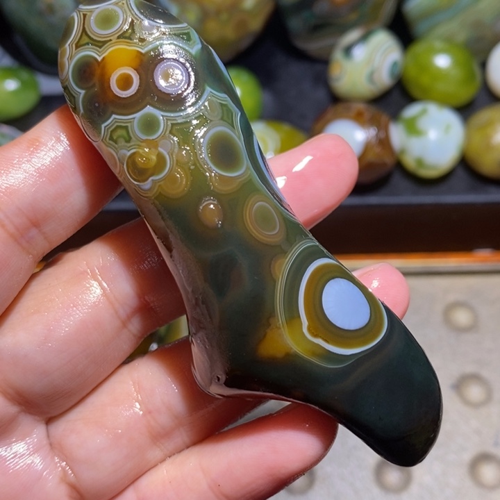 玛瑙/玉髓未镶嵌珠宝半成品