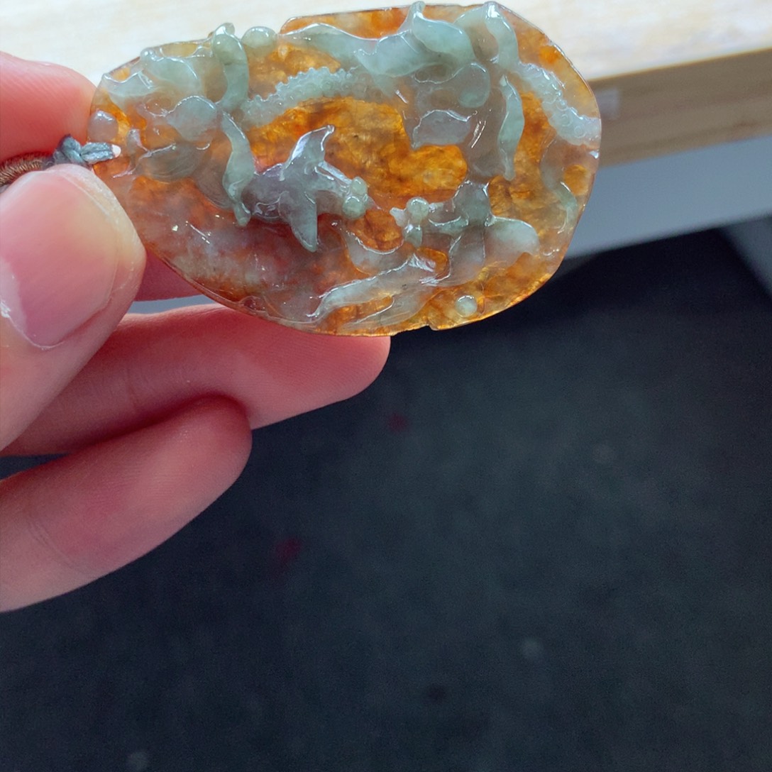 翡翠颈饰未镶嵌吊坠