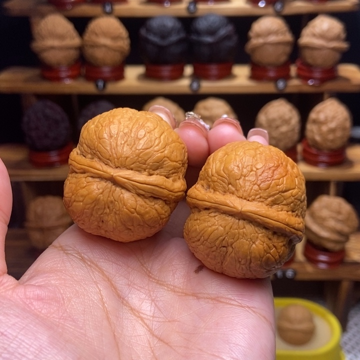 文玩核桃吊坠金蟒33