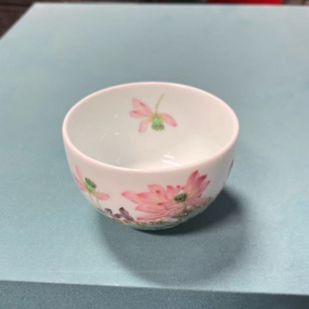 景德镇釉上荷花主人杯 