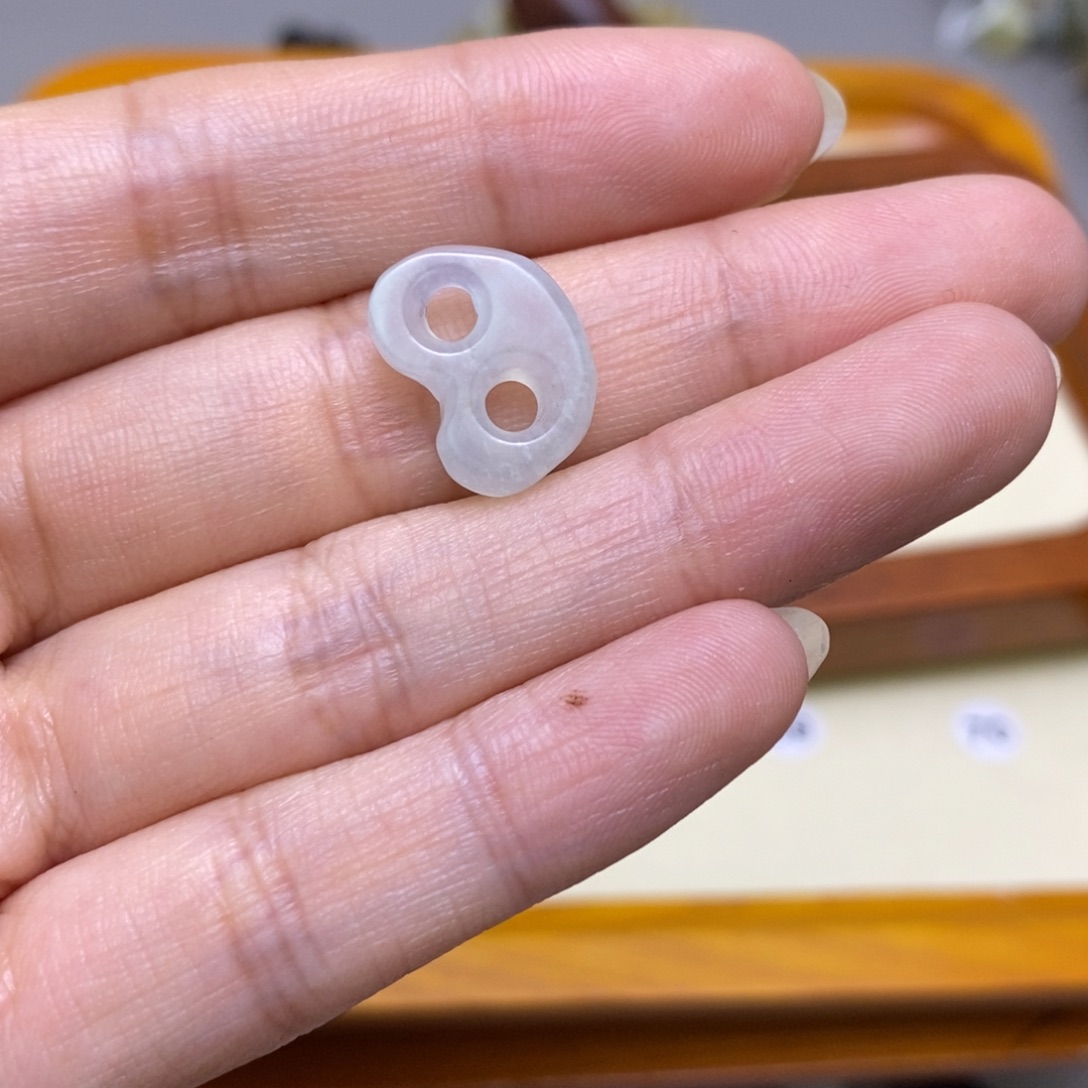 R***y蛇纹石玉未镶嵌配饰