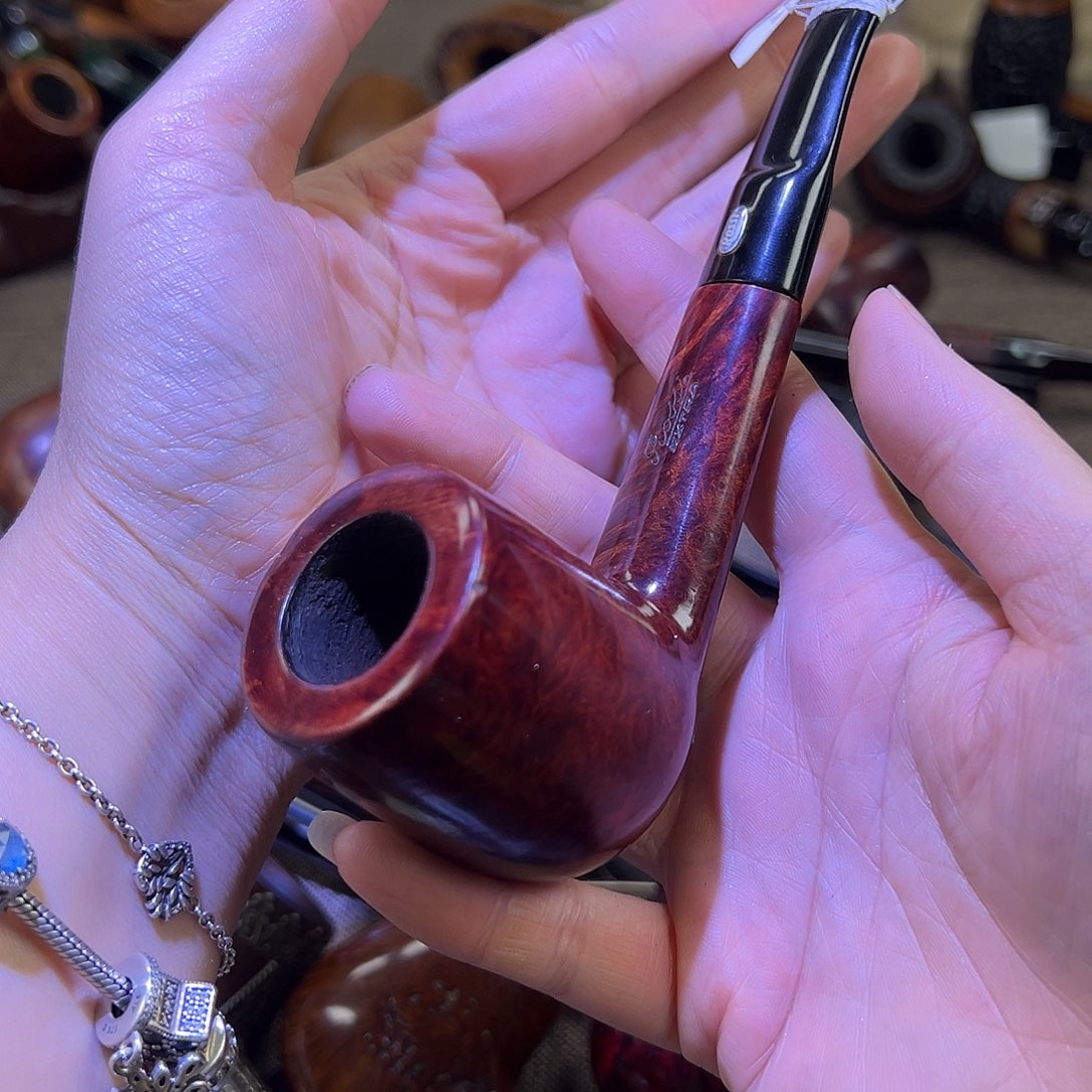 用***2意大利露西石楠木