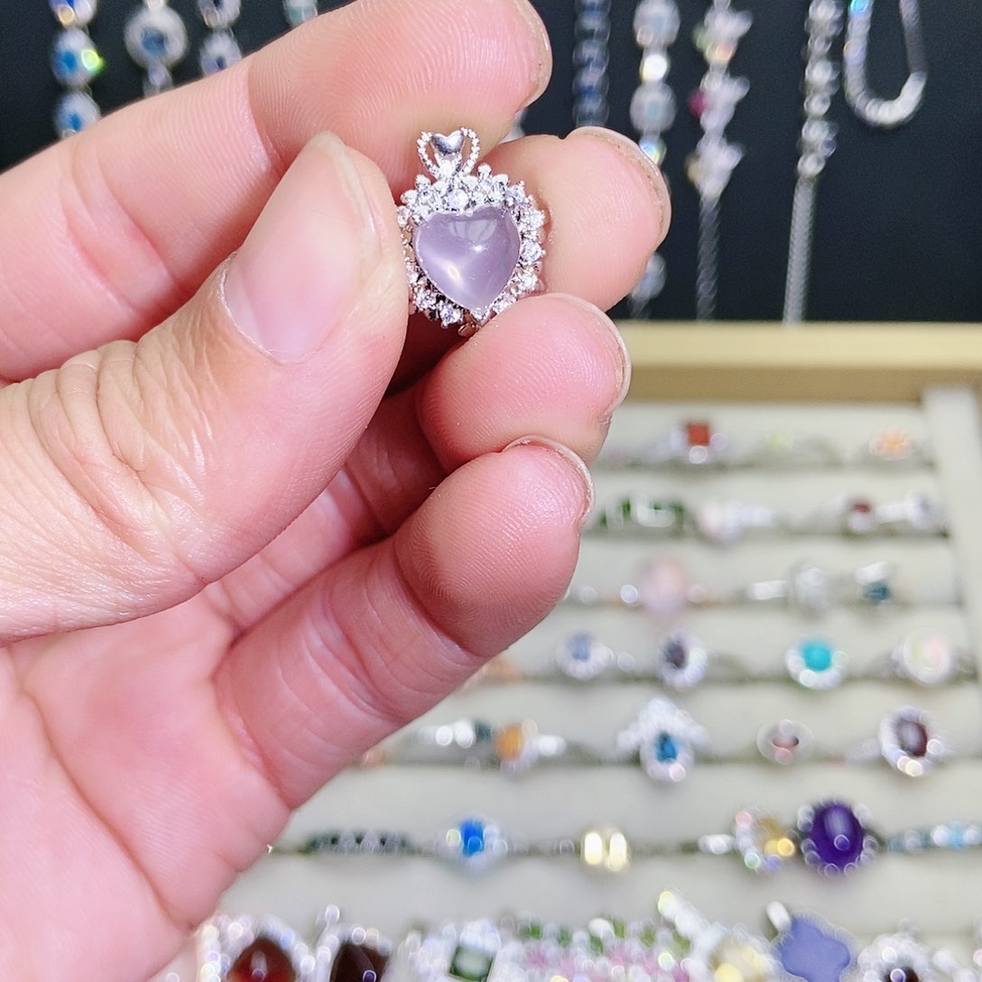 【闪购商品】吊坠(不含链)未镶嵌芙蓉石