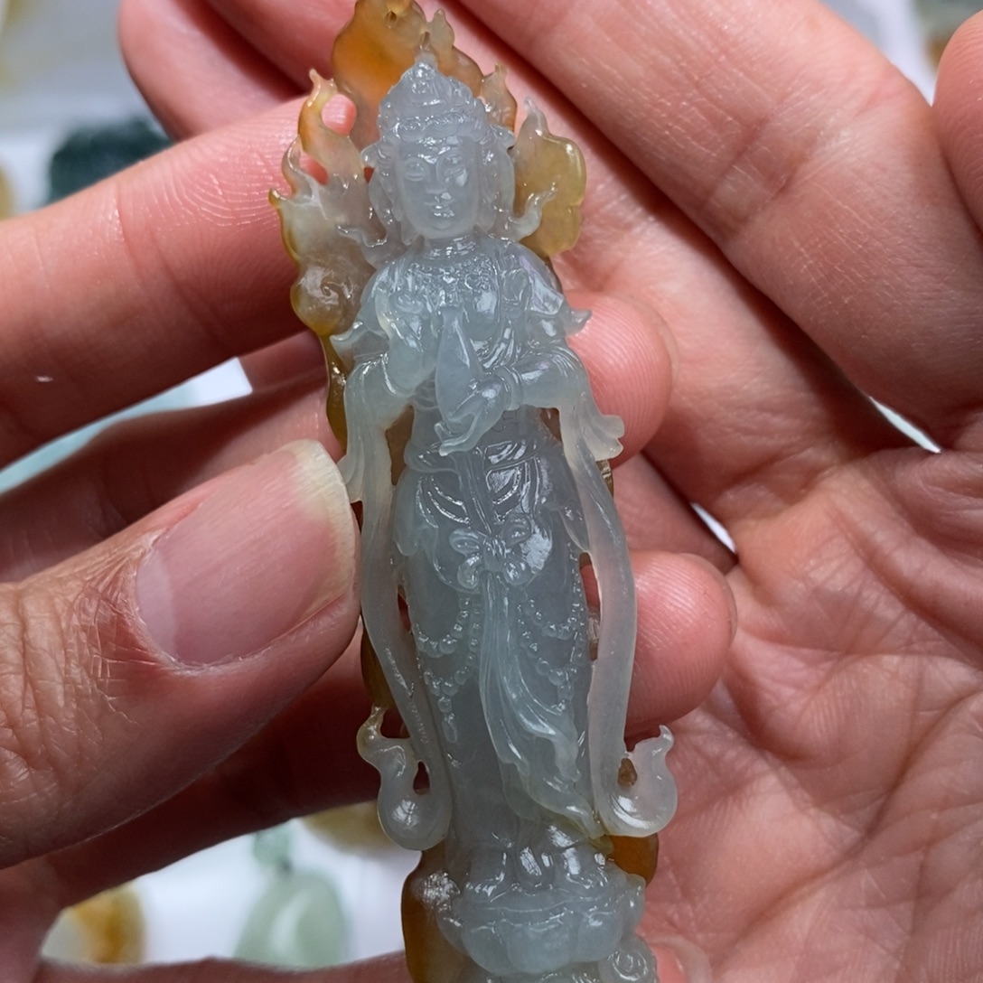 宿***间定制翡翠未镶嵌观音