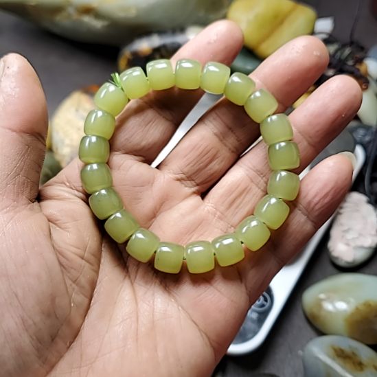 d***m和田玉未镶嵌把件