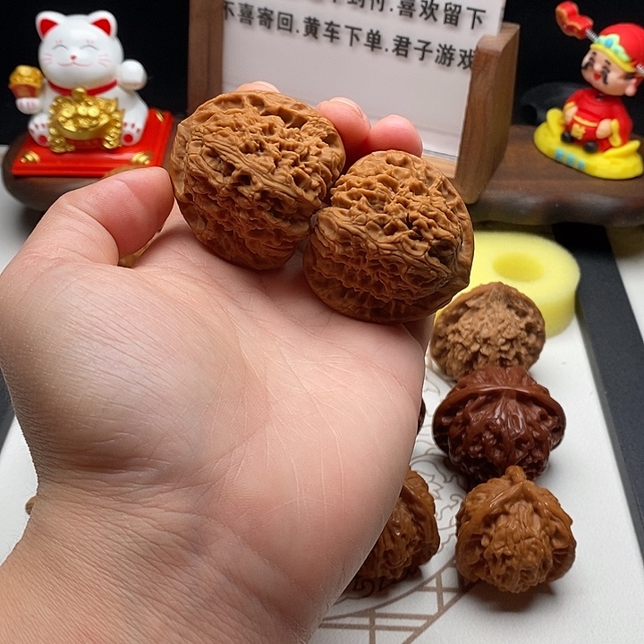 吊坠桃核南疆石三角