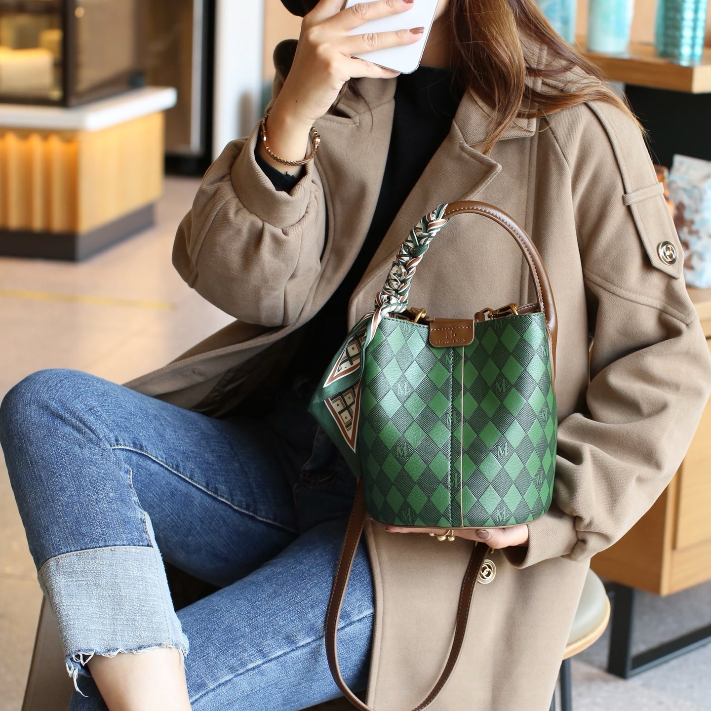 绿色祖母绿菜篮子手提包