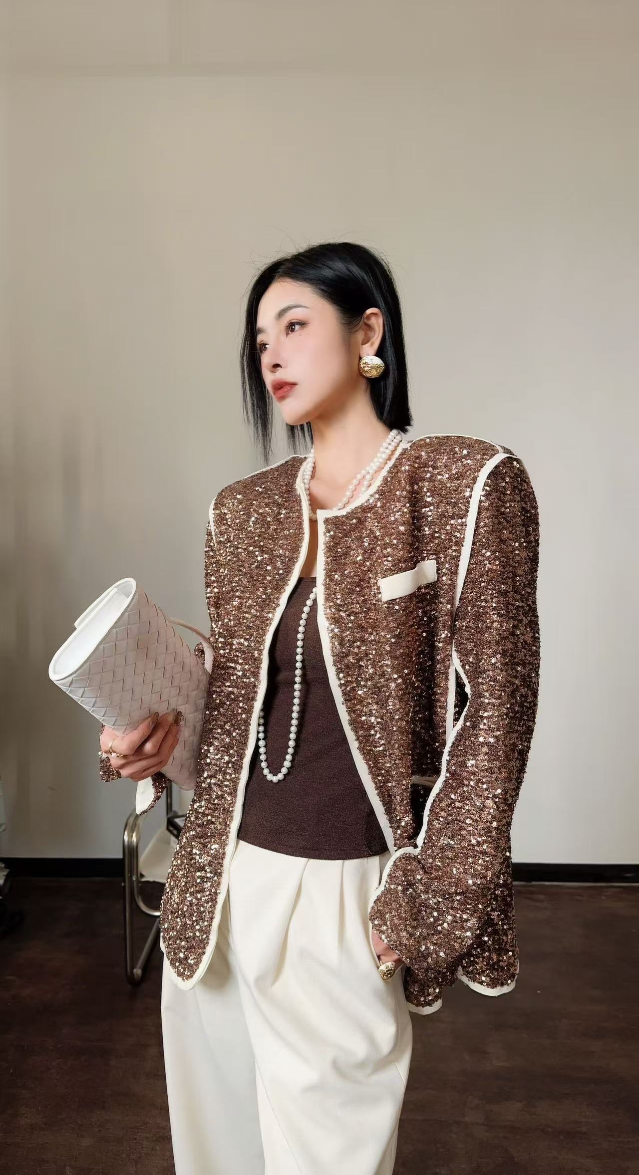 重工「亮片撞色」设计感短款西装外套棕色小众设计师设计感轻奢时尚
