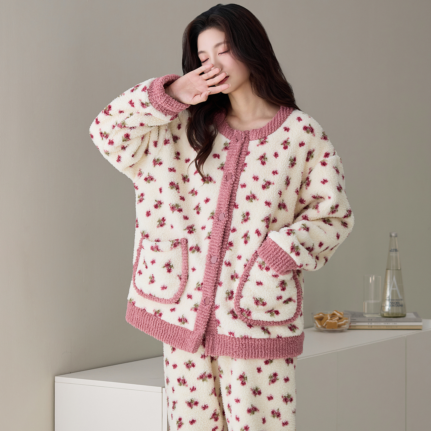 睡衣女秋冬款冬季珊瑚绒家居服法兰绒加厚款冬天大码加绒保暖套装