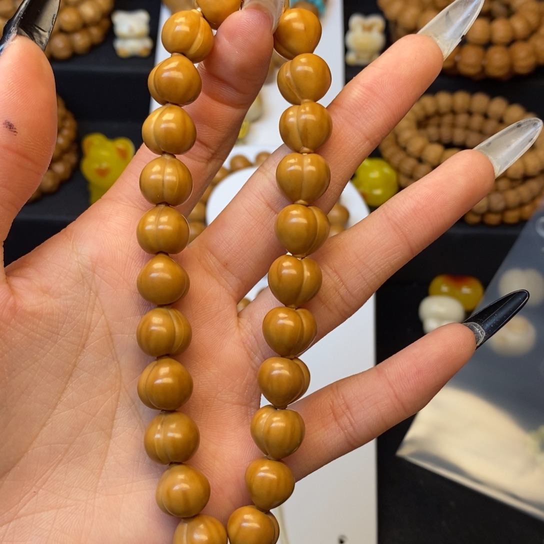 笺***瞹吊坠猴头核桃微瑕小屁桃猴头核桃