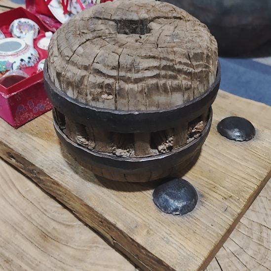 半***闲榆门匠坊民俗创意空间的原生态老物件