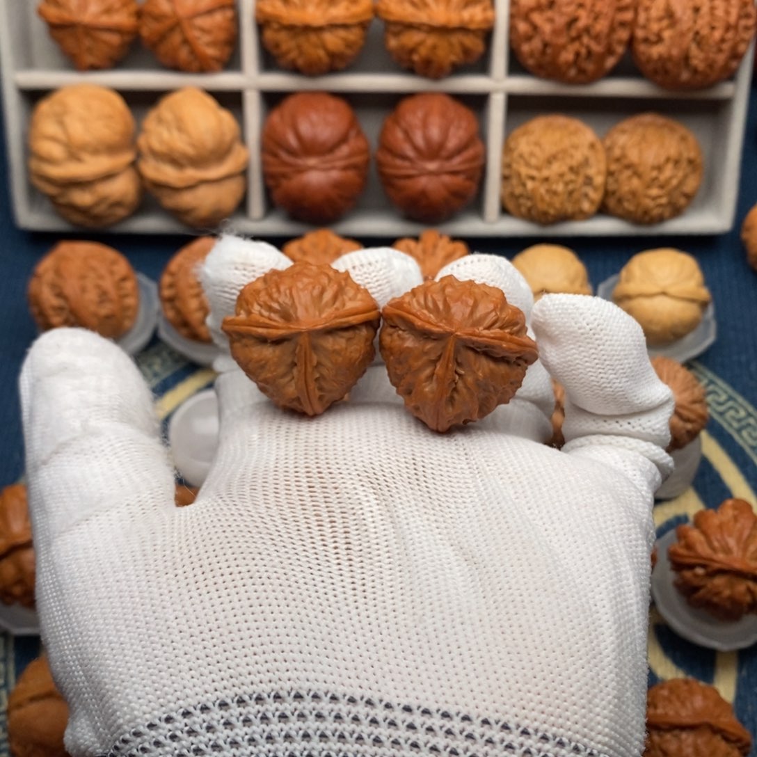 文玩核桃把件糖三角