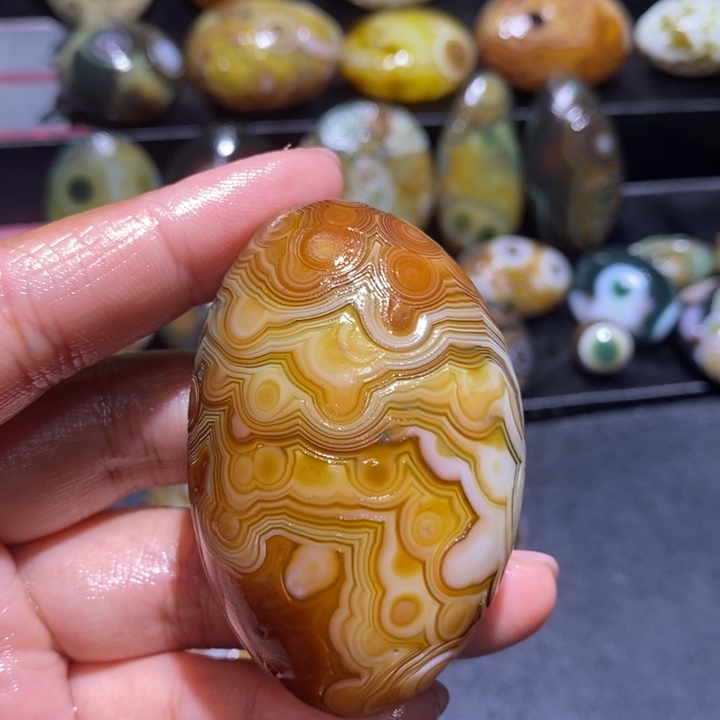 玛瑙/玉髓未镶嵌珠宝奇石81