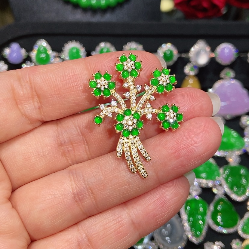 【闪购商品】翡翠颈饰未镶嵌天然翡翠