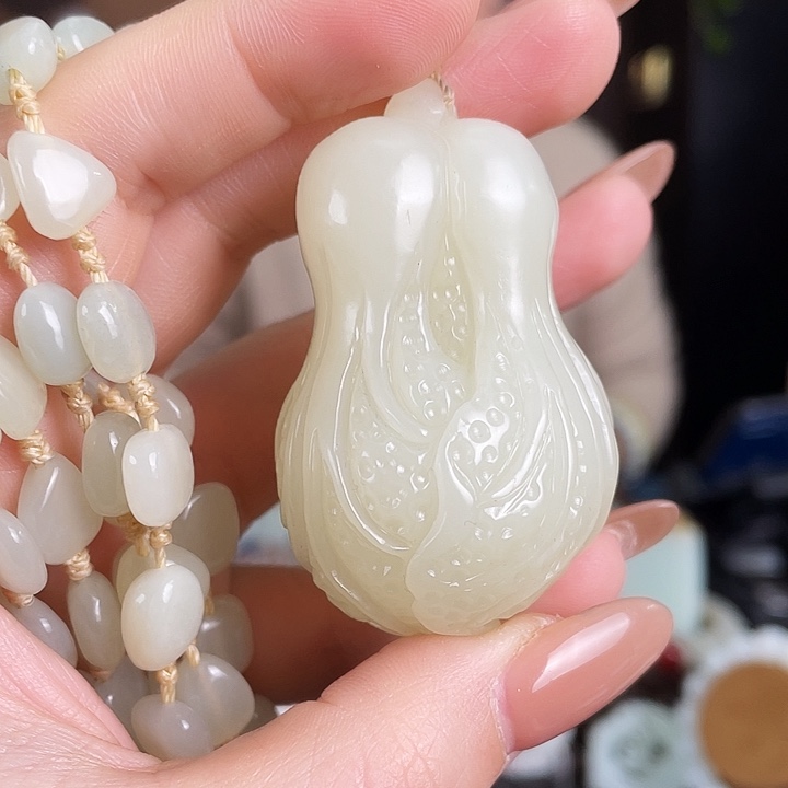 和田玉未镶嵌颈饰定制发货