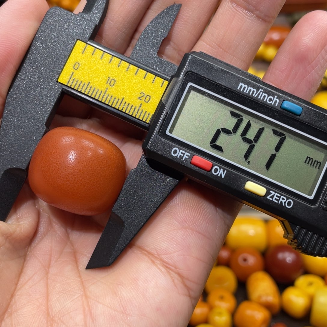 蜜蜡未镶嵌裸石墩子