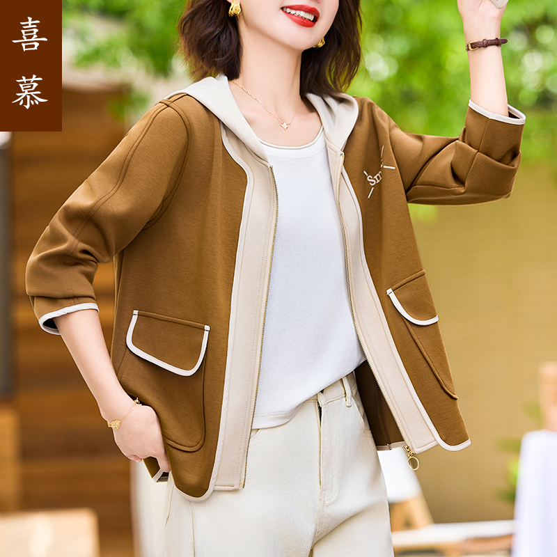 中年妈妈秋装短款外套2025新款中老年女装大码夹克薄款连帽上衣